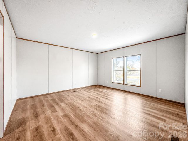 3925 Taylorsville Highway, Statesville, NC 28625