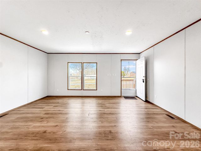 3925 Taylorsville Highway, Statesville, NC 28625