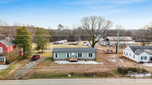 3925 Taylorsville Highway, Statesville, NC 28625