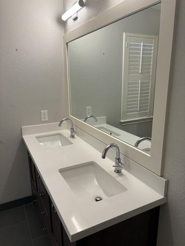 1830 Creek, Houston, TX 77080