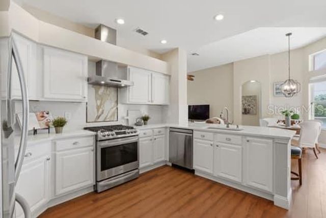 6113 COGNAC CIRCLE, Lutz, FL 33558