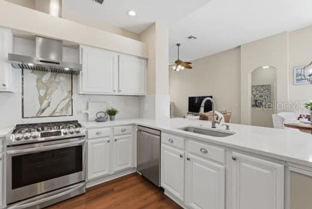 6113 COGNAC CIRCLE, Lutz, FL 33558