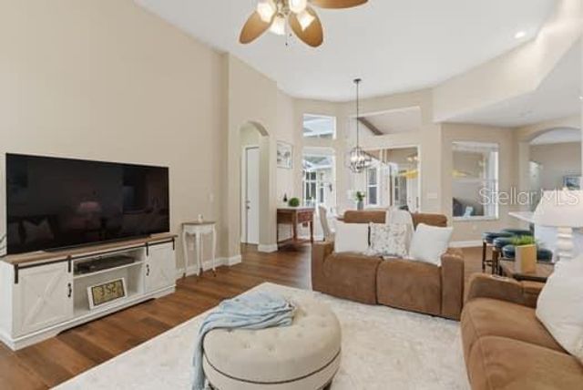 6113 COGNAC CIRCLE, Lutz, FL 33558