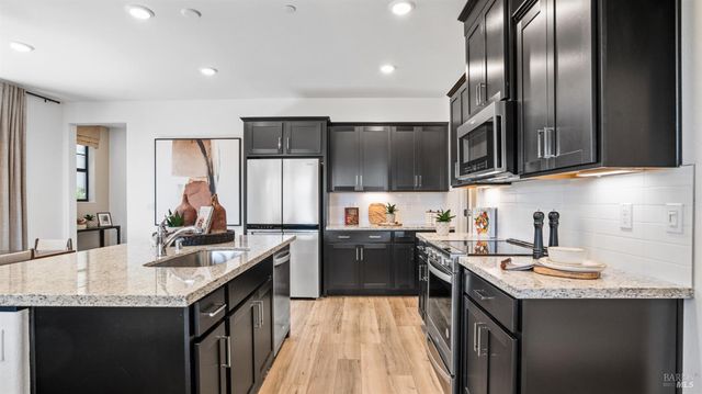 104 Wellness Way, Rohnert Park, CA 94928