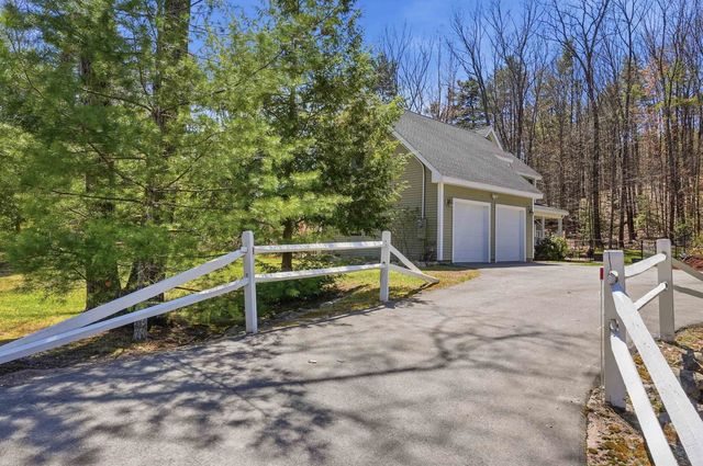 5 Sarah's Way, Newton, NH 03858