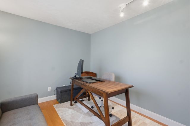 5 Sarah's Way, Newton, NH 03858