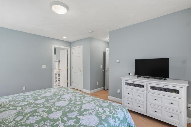 5 Sarah's Way, Newton, NH 03858