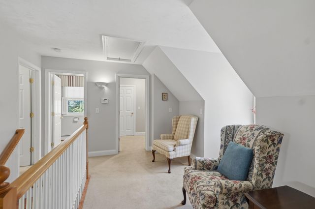 5 Sarah's Way, Newton, NH 03858