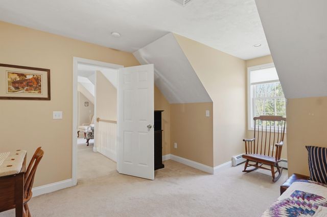 5 Sarah's Way, Newton, NH 03858