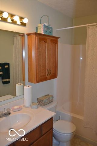 1281 Sherwood Drive, Danville, IN 46122