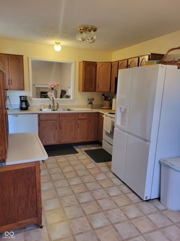 1281 Sherwood Drive, Danville, IN 46122