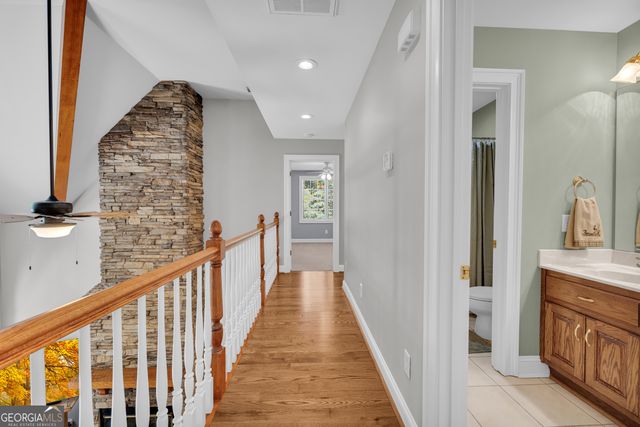 242 Pristine Cove, Hartwell, GA 30643