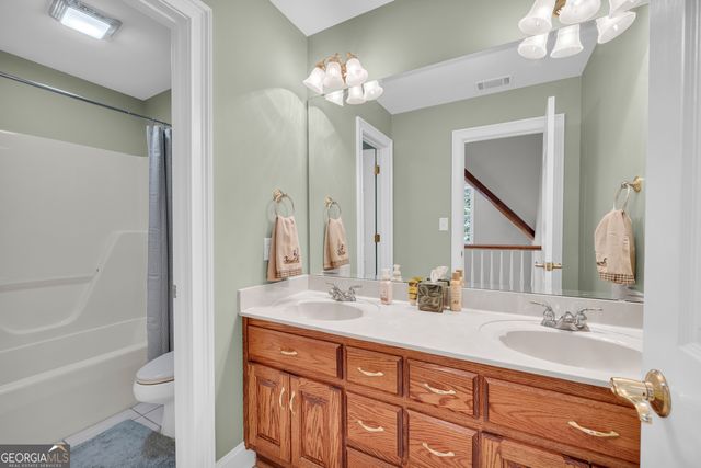 242 Pristine Cove, Hartwell, GA 30643