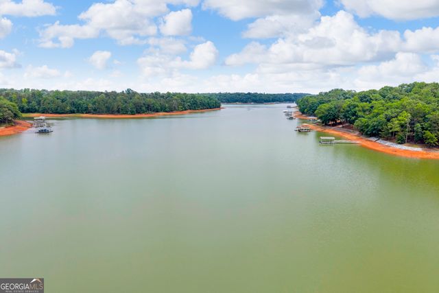 242 Pristine Cove, Hartwell, GA 30643