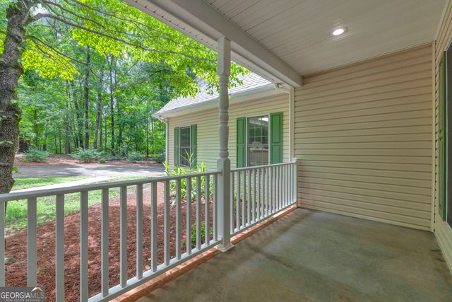 242 Pristine Cove, Hartwell, GA 30643
