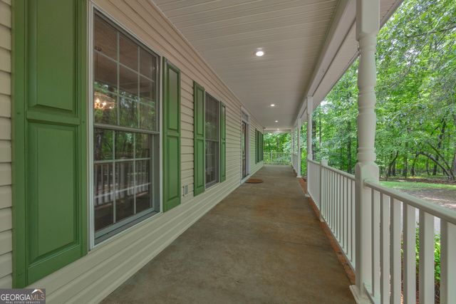 242 Pristine Cove, Hartwell, GA 30643