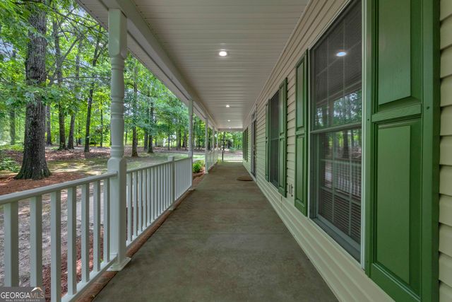 242 Pristine Cove, Hartwell, GA 30643