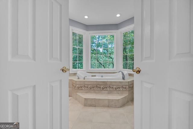 242 Pristine Cove, Hartwell, GA 30643