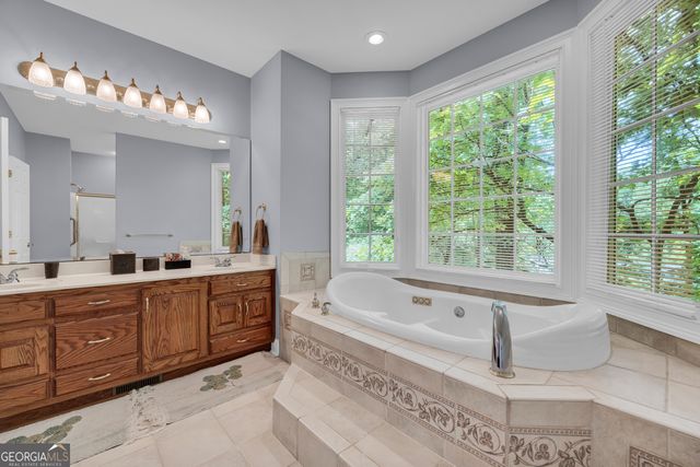 242 Pristine Cove, Hartwell, GA 30643