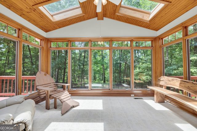 242 Pristine Cove, Hartwell, GA 30643