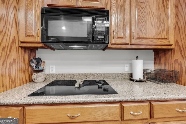 242 Pristine Cove, Hartwell, GA 30643