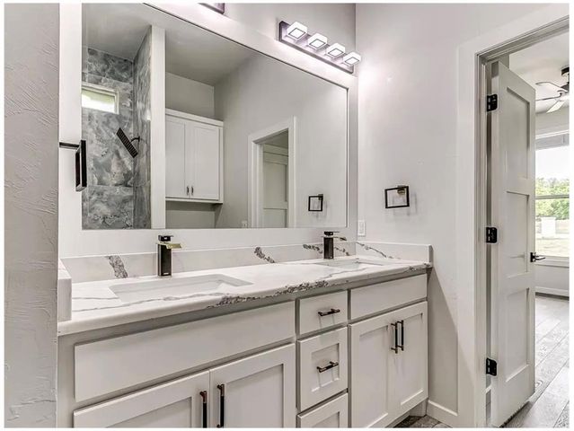 2907 Ridgecrest Drive, Purcell, OK 73080
