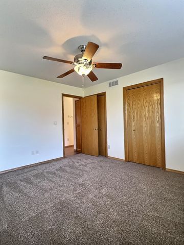 1929 W Schoolhouse St, Haysville, KS 67060