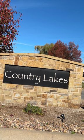 1929 W Schoolhouse St, Haysville, KS 67060