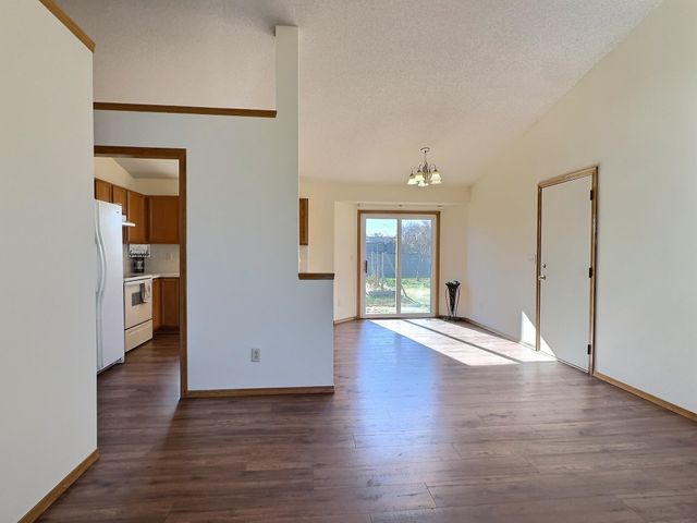 1929 W Schoolhouse St, Haysville, KS 67060