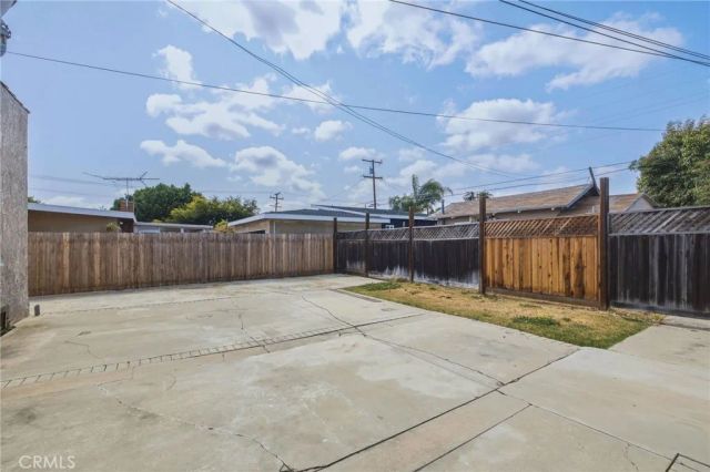 4861 W 142nd Street, Hawthorne, CA 90250