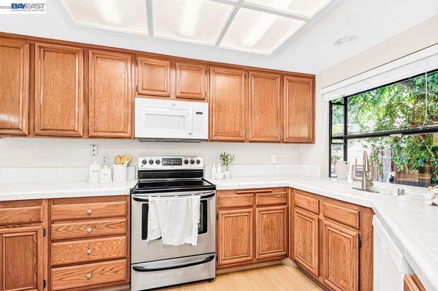 1828 Rheem Ct., Pleasanton, CA 94588