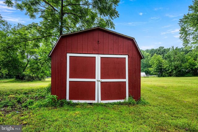 29 KURTZ RD, Schwenksville, PA 19473