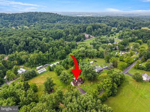 29 KURTZ RD, Schwenksville, PA 19473