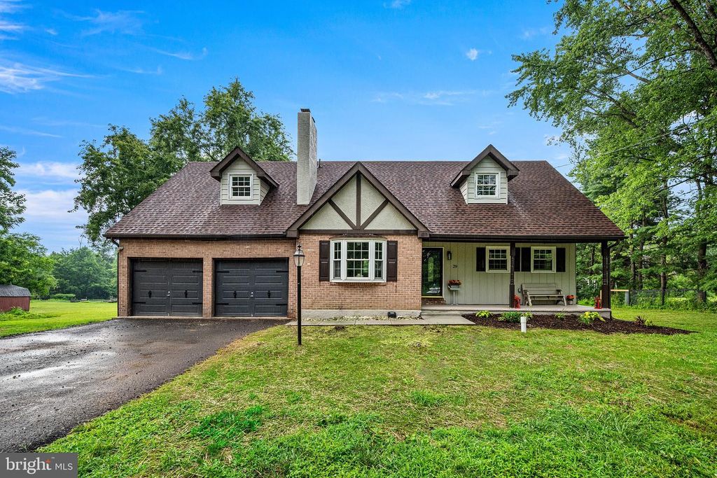 29 KURTZ RD, Schwenksville, PA 19473