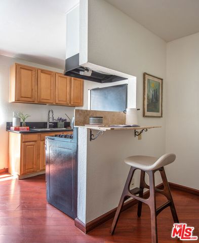 4361 Berryman Avenue 12, Los Angeles, CA 90066