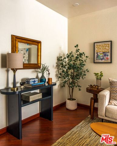 4361 Berryman Avenue 12, Los Angeles, CA 90066