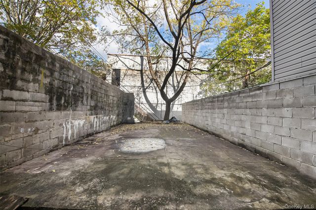 35 Herkimer Street, Brooklyn, NY 11216