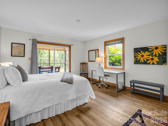 450 Windom Cove, Burnsville, NC 28714