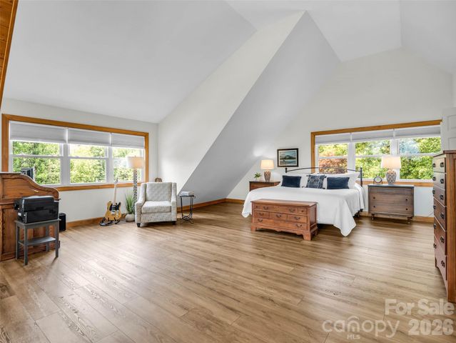 450 Windom Cove, Burnsville, NC 28714
