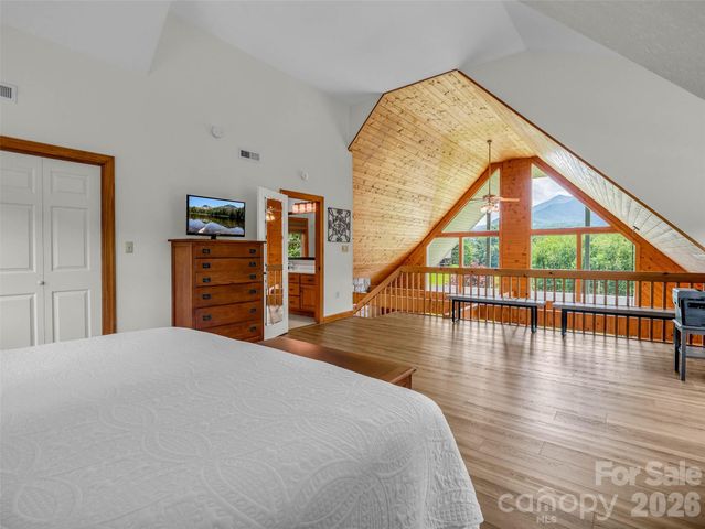 450 Windom Cove, Burnsville, NC 28714