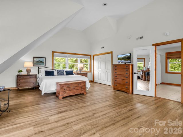 450 Windom Cove, Burnsville, NC 28714