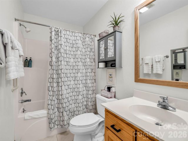 450 Windom Cove, Burnsville, NC 28714