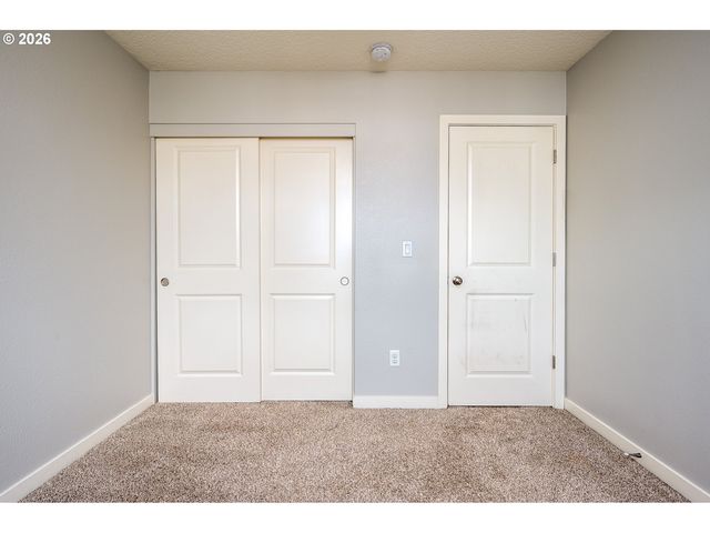 15572 BACHELOR Ave, Sandy, OR 97055