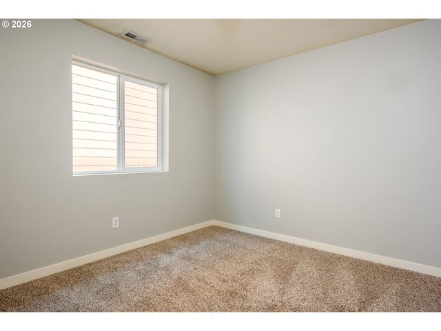 15572 BACHELOR Ave, Sandy, OR 97055