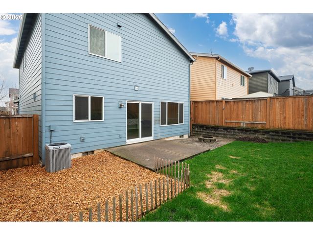 15572 BACHELOR Ave, Sandy, OR 97055