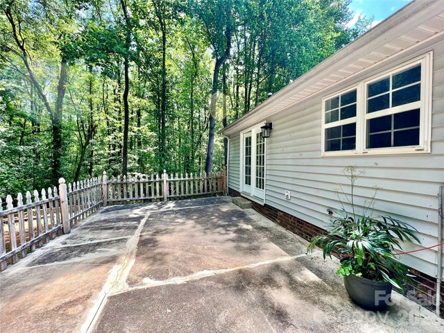 6331 Nature Walk Drive, Charlotte, NC 28212