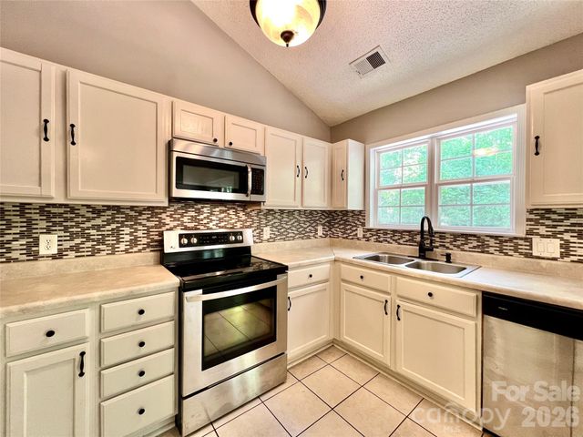 6331 Nature Walk Drive, Charlotte, NC 28212