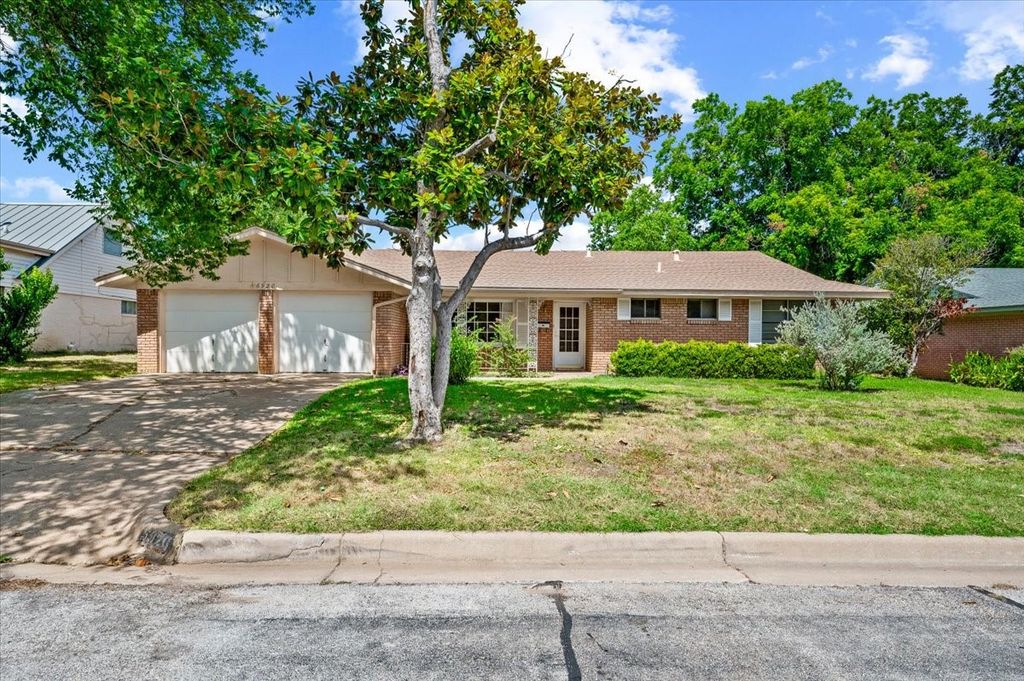 6920 Valhalla Road, Fort Worth, TX 76116
