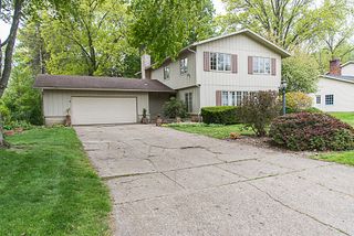2707 Tattersall Road, Portage, MI 49024