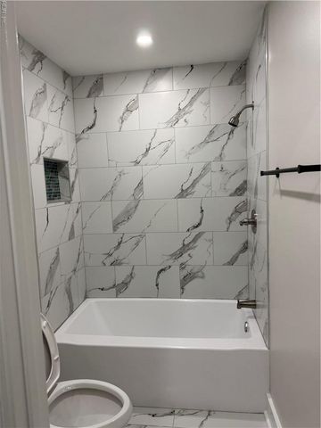 1260 Hillock XING, Virginia Beach, VA 23455